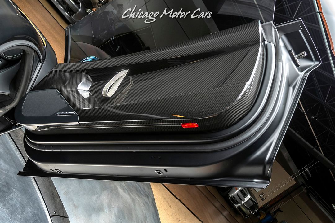 2016 Lamborghini Aventador