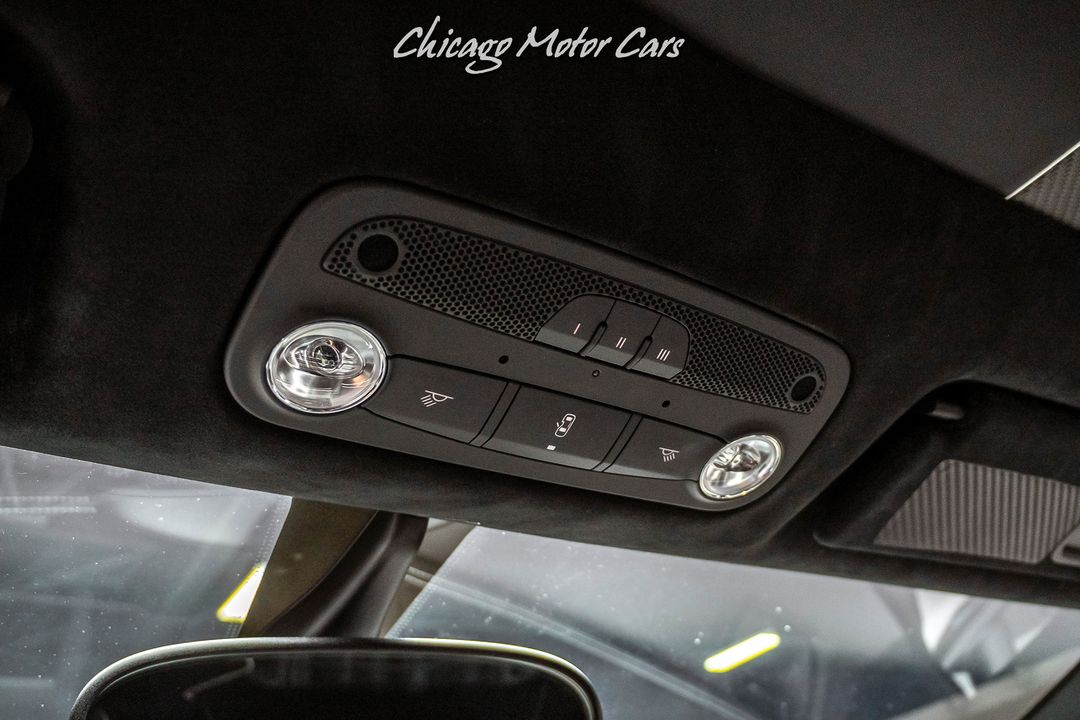 2016 Lamborghini Aventador