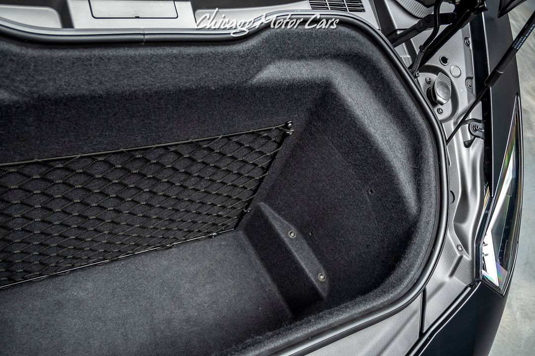 2016 Lamborghini Aventador