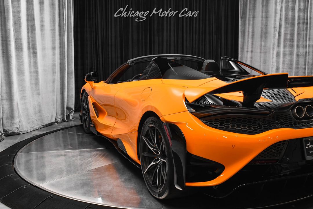 2022 McLaren 765LT Spider