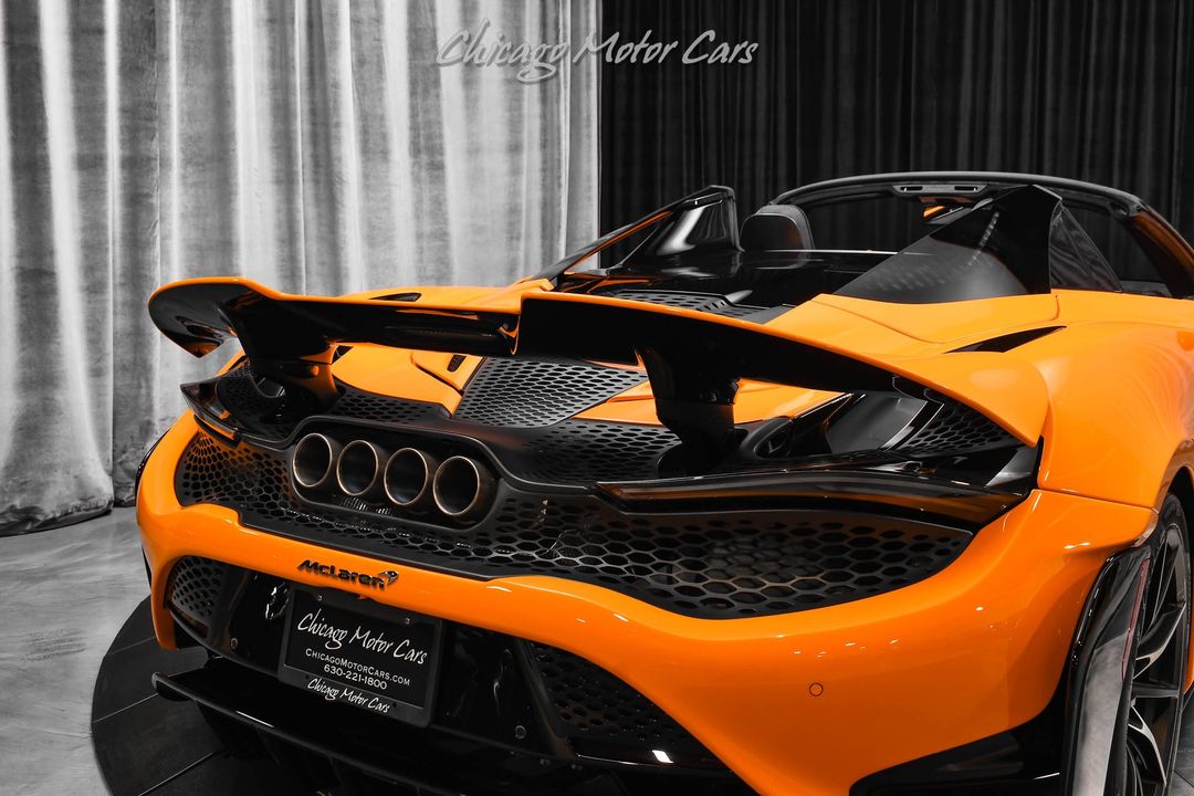 2022 McLaren 765LT Spider