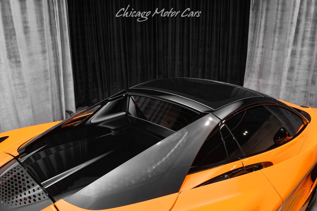 2022 McLaren 765LT Spider