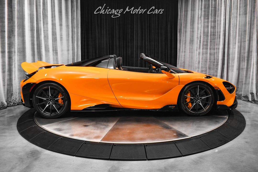 2022 McLaren 765LT Spider