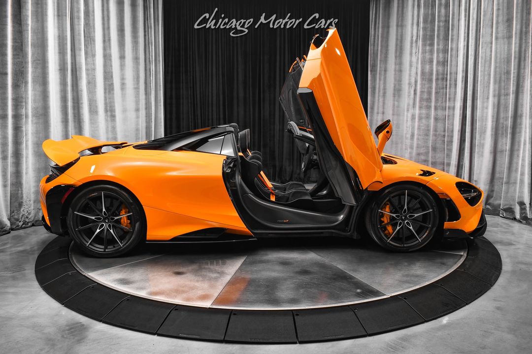 2022 McLaren 765LT Spider