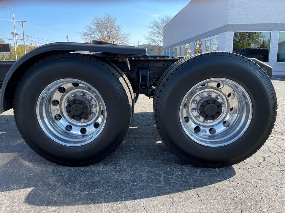 2016 Kenworth W900L