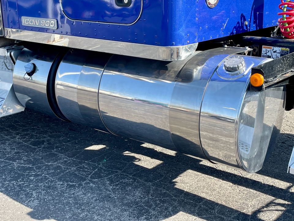 2016 Kenworth W900L