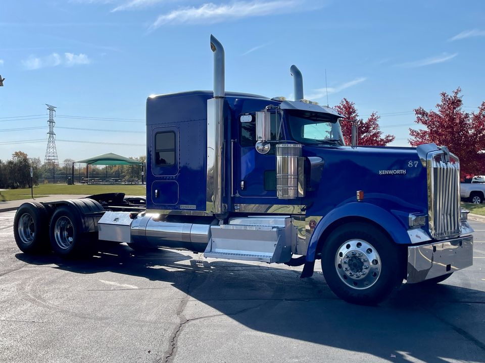 2016 Kenworth W900L