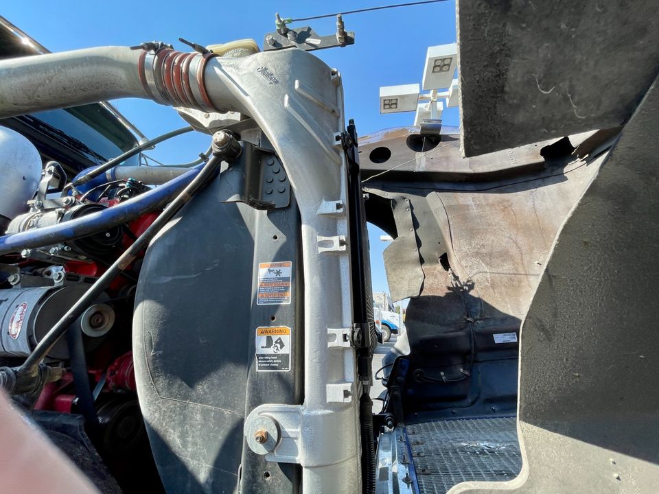2016 Kenworth W900L