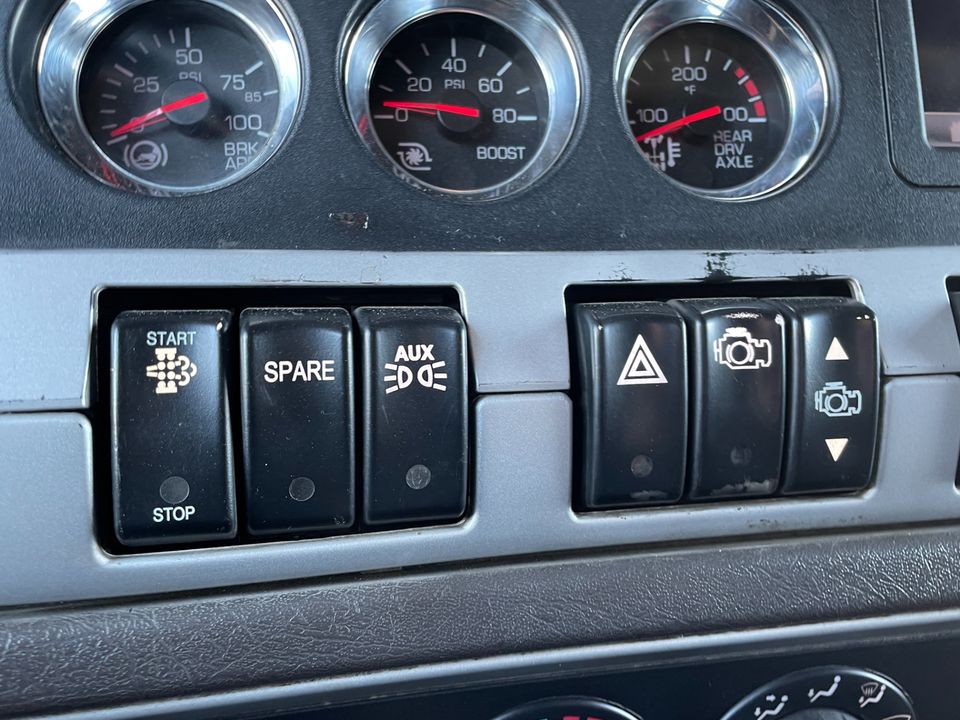 2016 Kenworth W900L