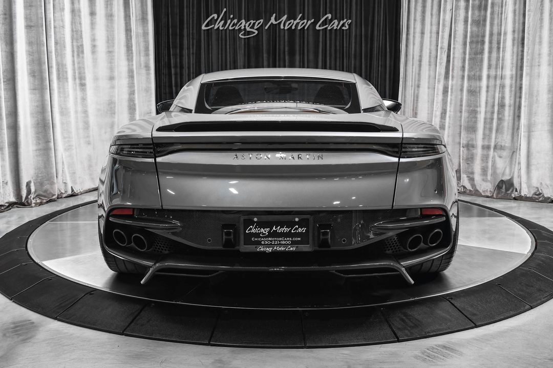 2020 Aston Martin DBS