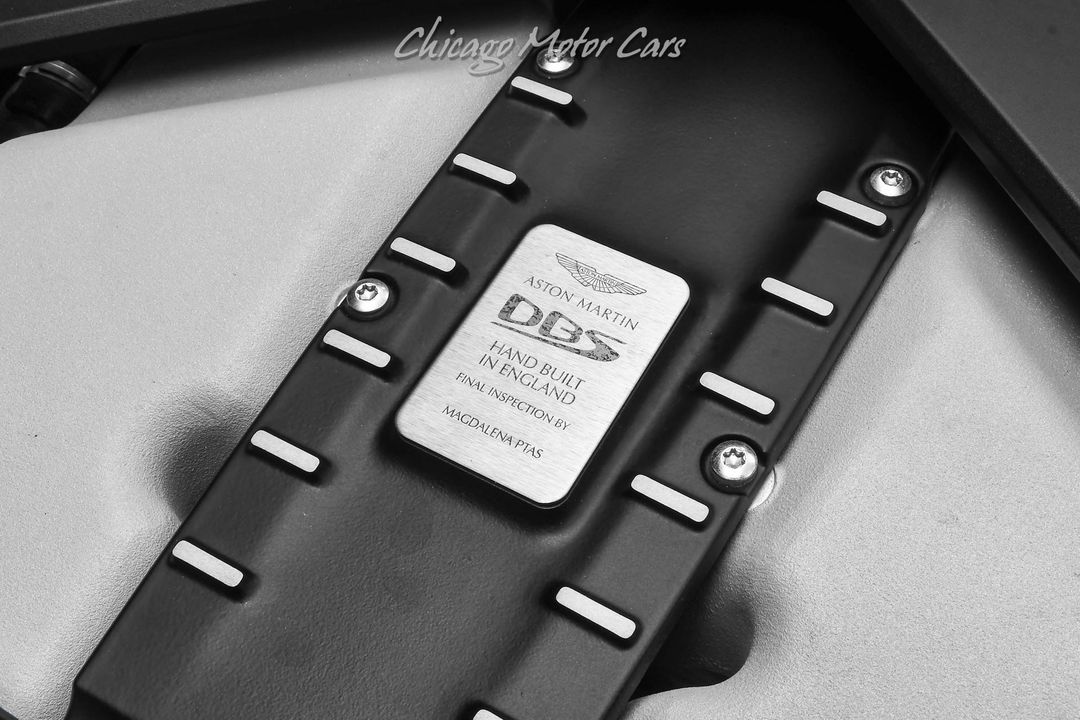 2020 Aston Martin DBS