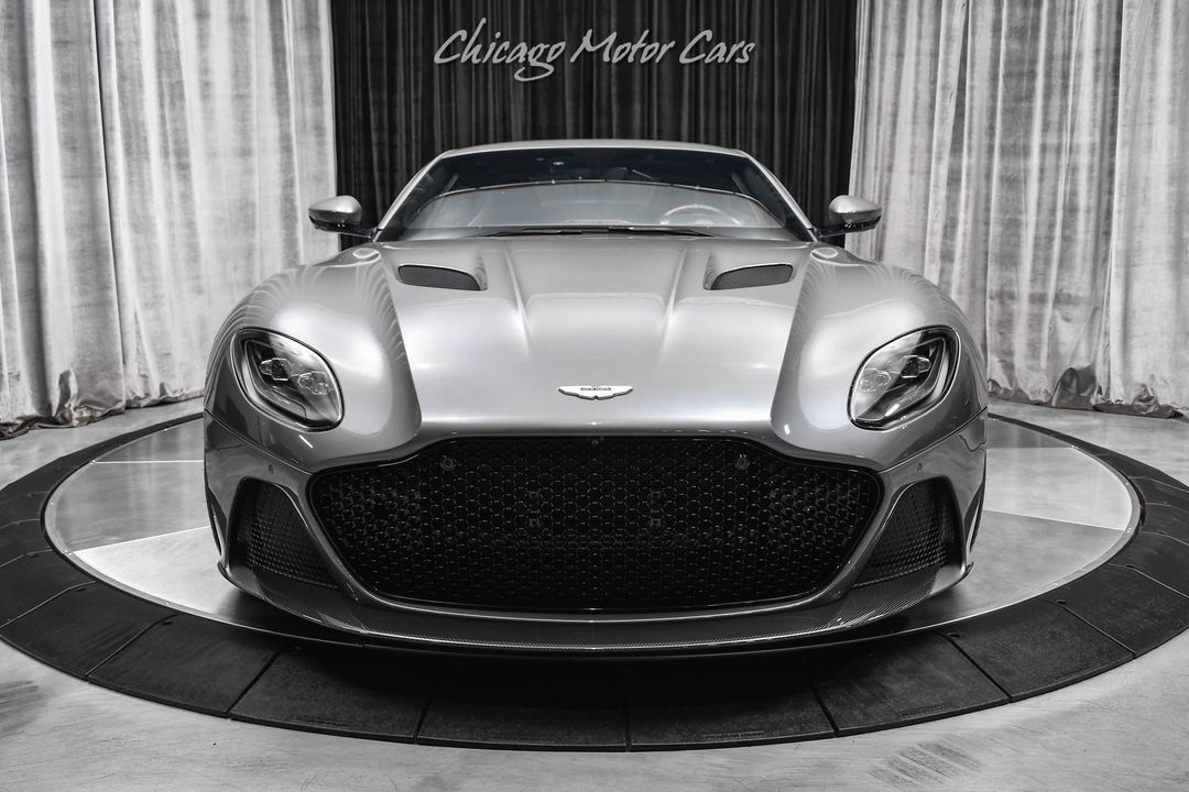 2020 Aston Martin DBS