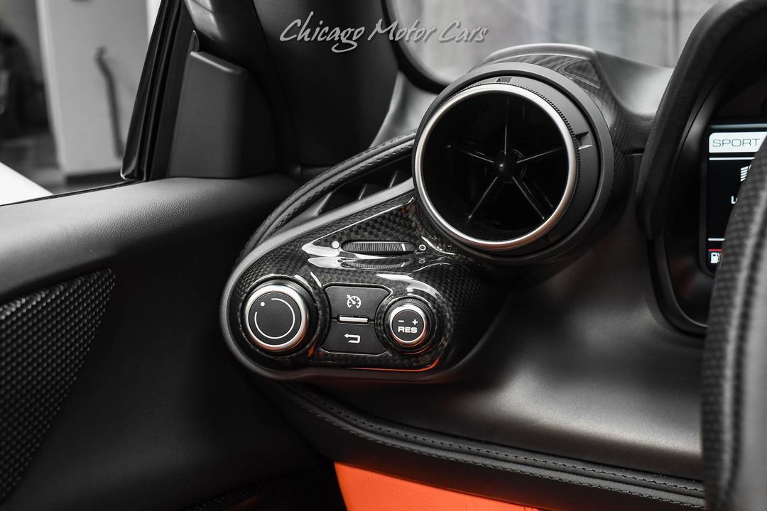 2022 Ferrari F8 Spider