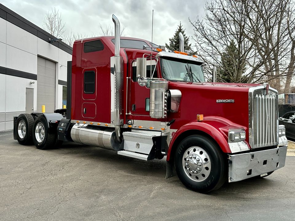 2017 Kenworth W900
