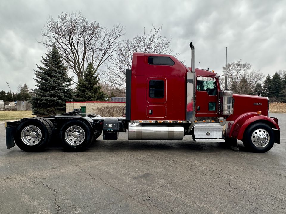 2017 Kenworth W900