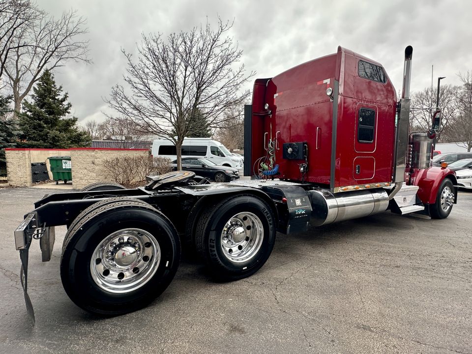2017 Kenworth W900