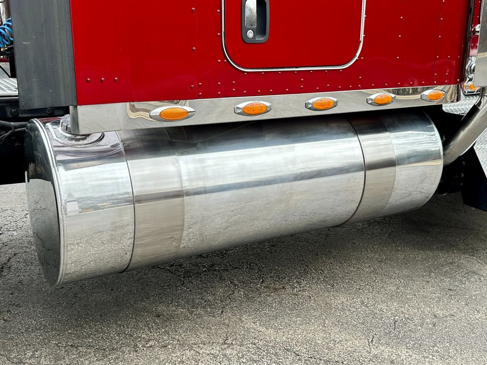 2017 Kenworth W900