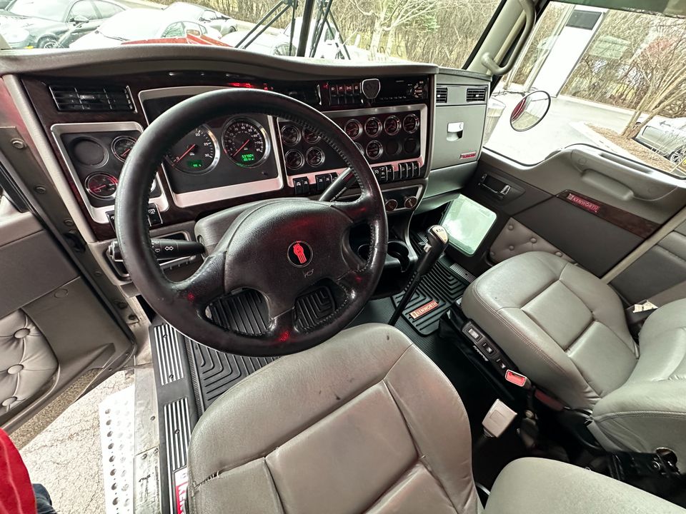 2017 Kenworth W900