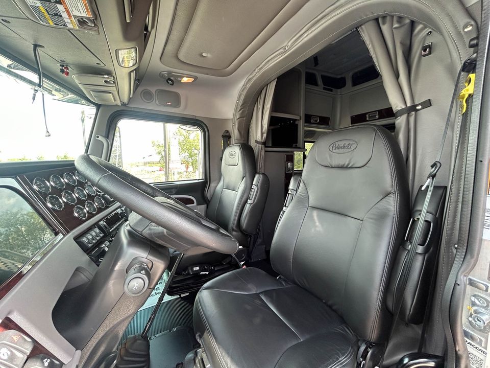 2023 Peterbilt 389 Conventional