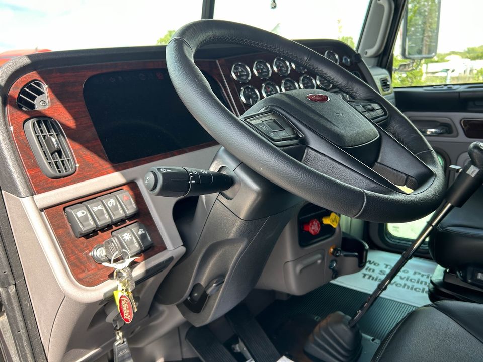 2023 Peterbilt 389 Conventional
