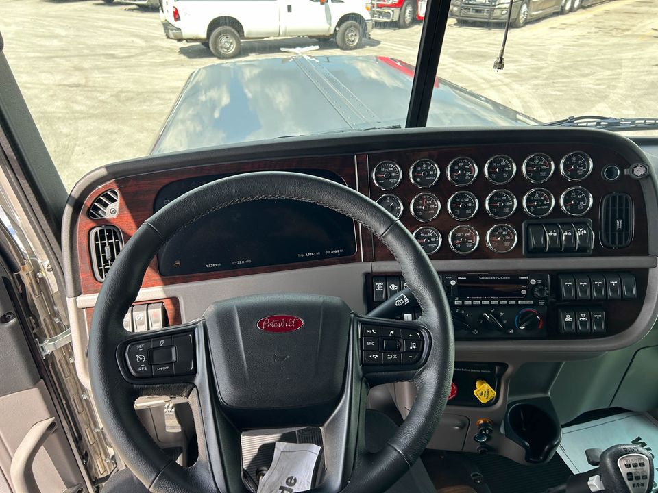 2023 Peterbilt 389 Conventional