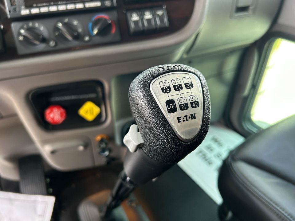2023 Peterbilt 389 Conventional