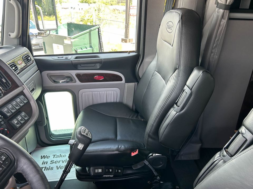 2023 Peterbilt 389 Conventional