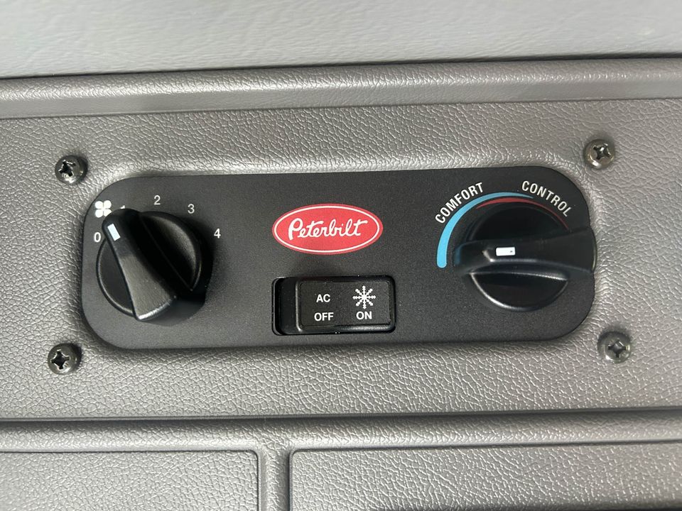 2023 Peterbilt 389 Conventional