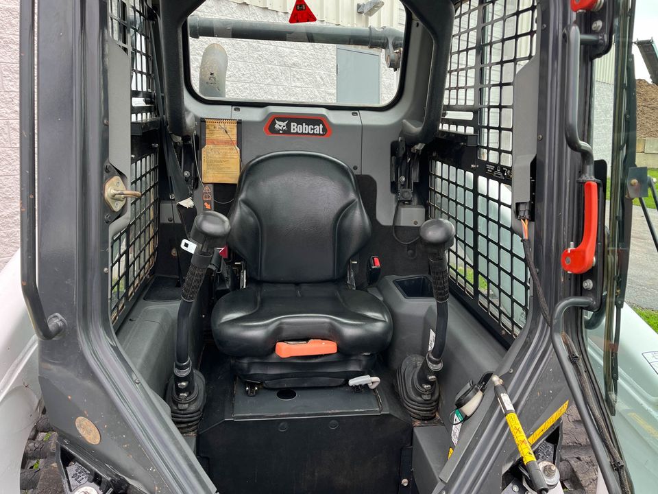2021 Bobcat T66