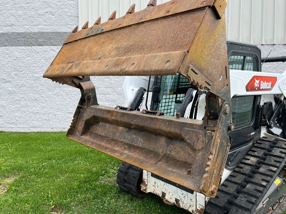 2021 Bobcat T66