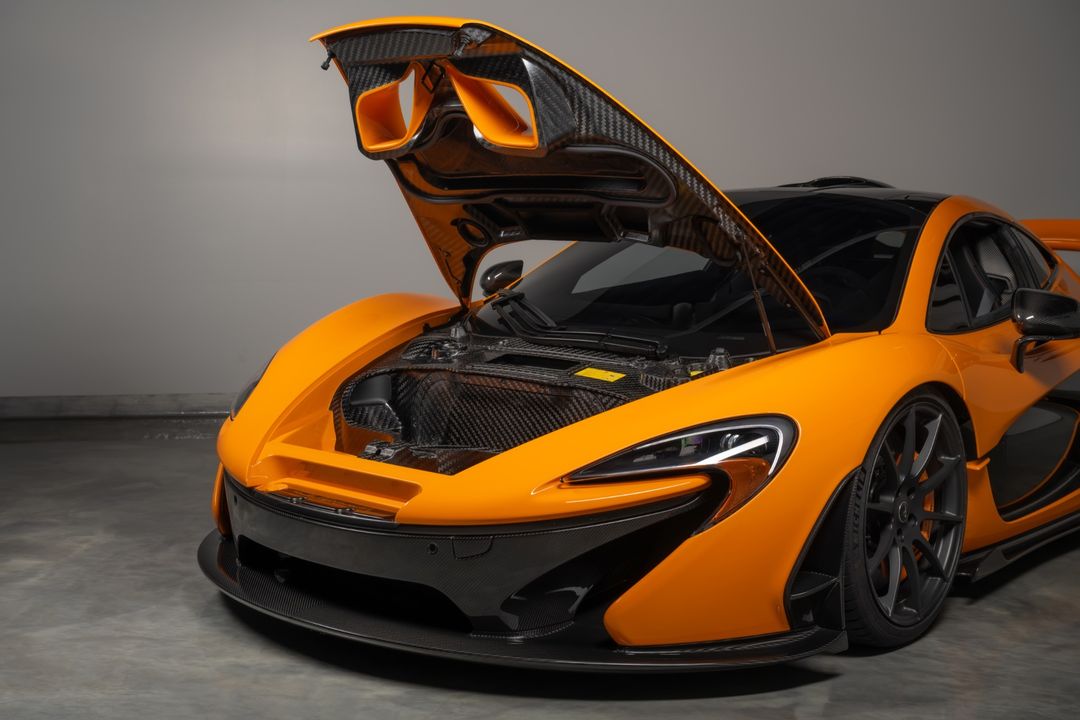 2014 McLaren P1