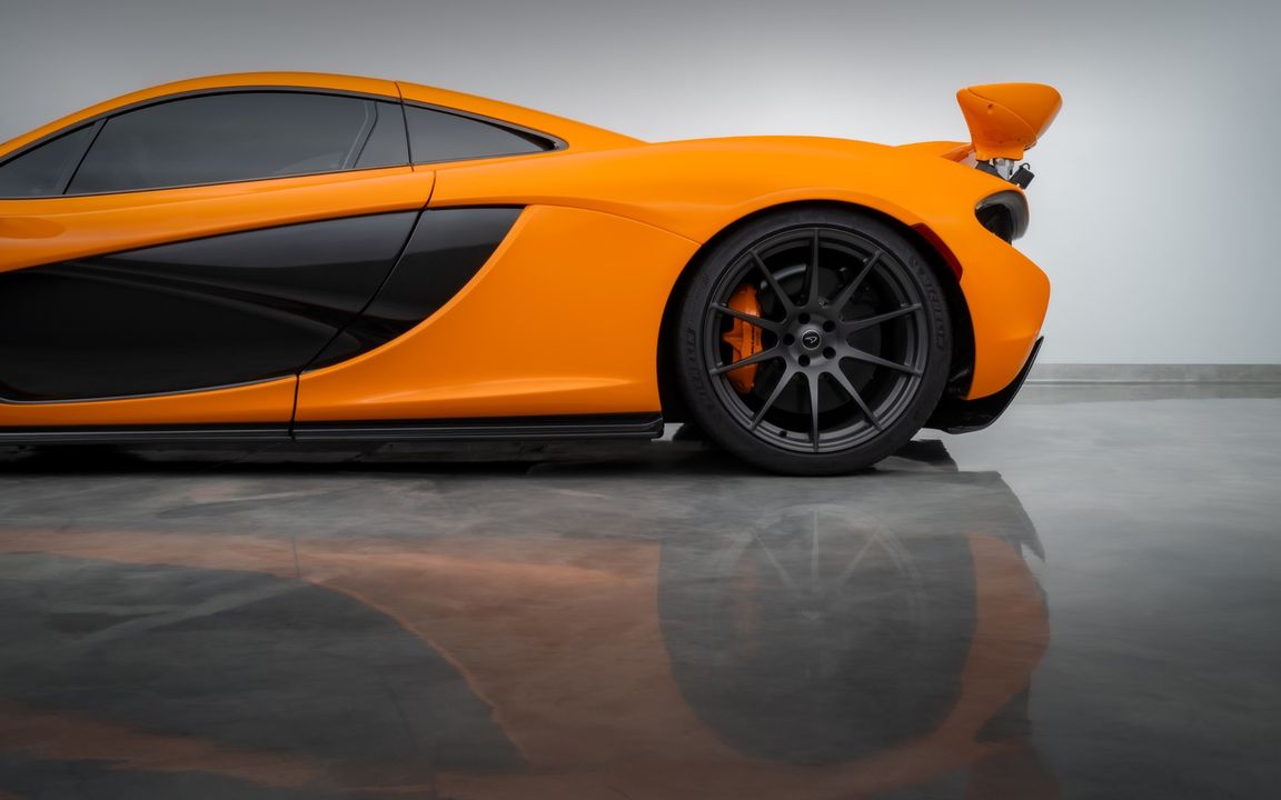 2014 McLaren P1