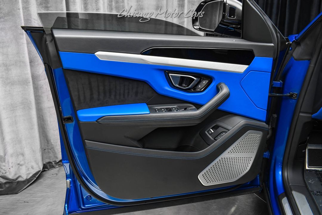 2022 Lamborghini Urus