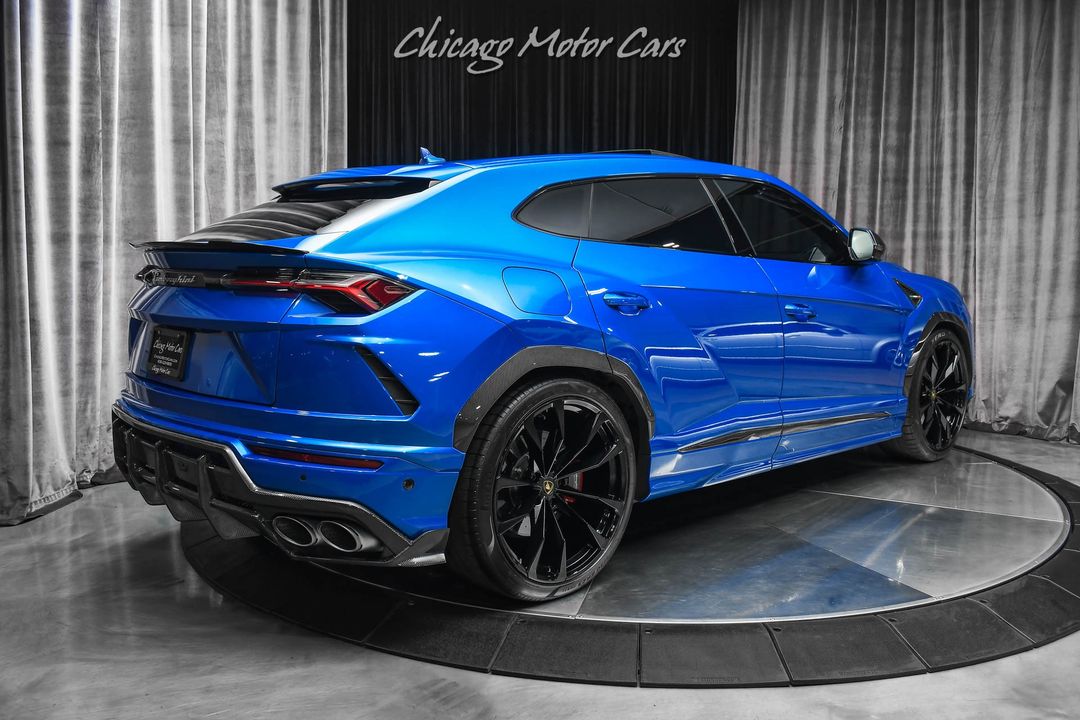 2022 Lamborghini Urus
