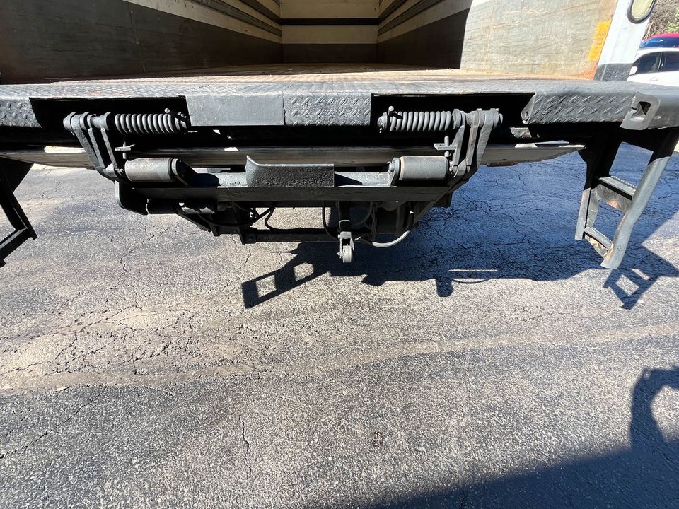 2015 Freightliner M2 Stake/Rak