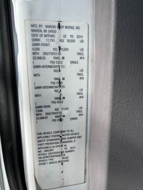 2015 Freightliner M2 Stake/Rak