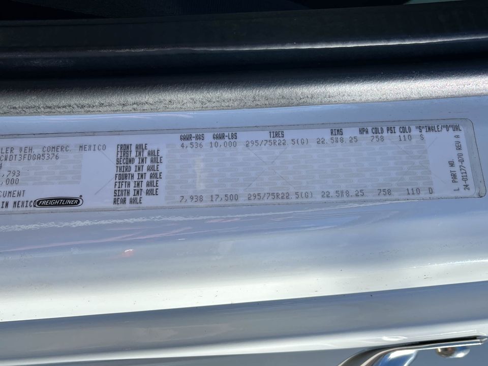 2015 Freightliner M2 Stake/Rak