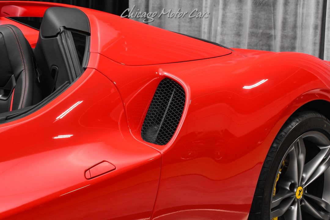 2024 Ferrari 296 GTS