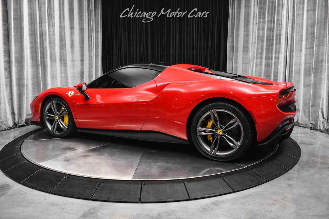 2024 Ferrari 296 GTS