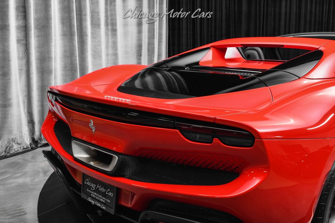 2024 Ferrari 296 GTS