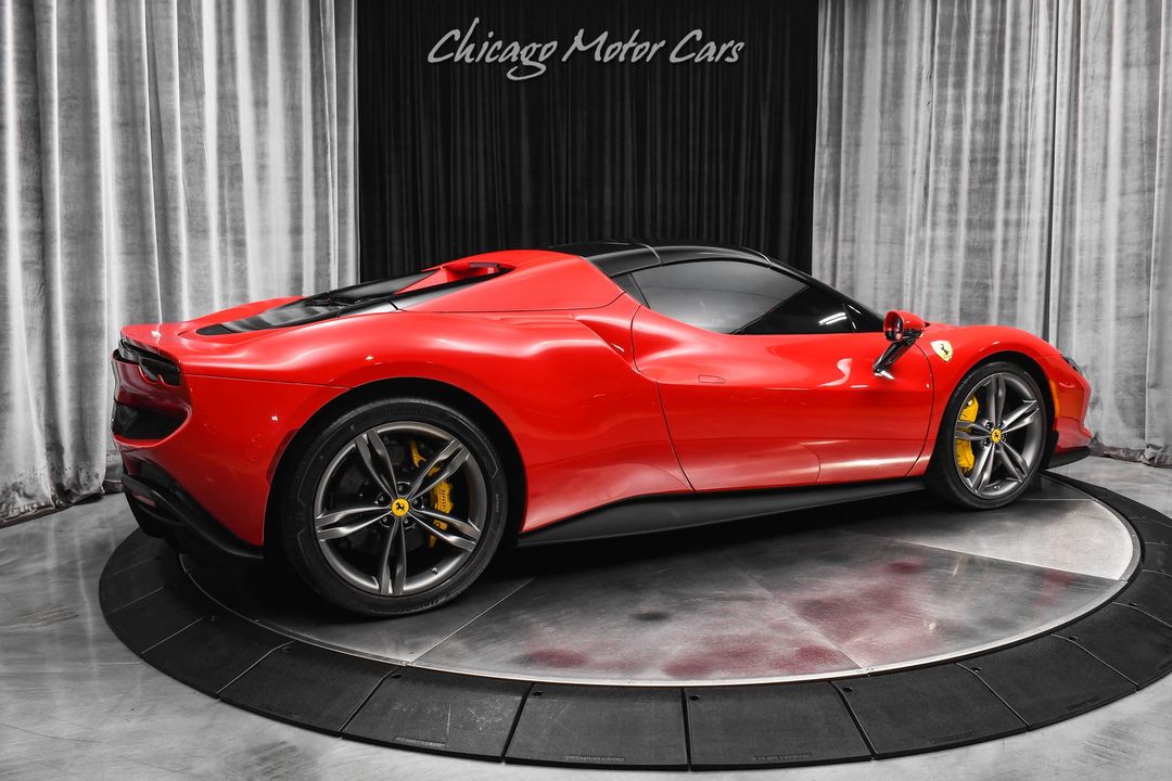 2024 Ferrari 296 GTS
