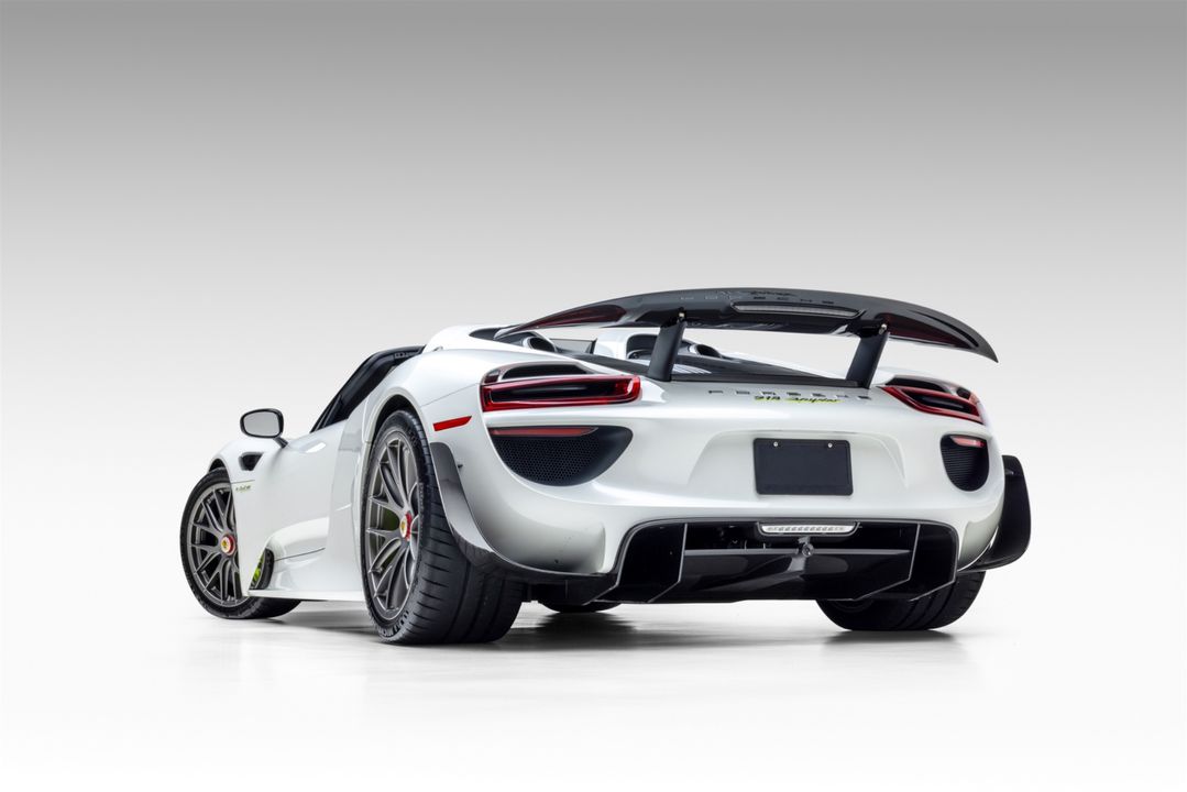 2015 Porsche 918 Spyder