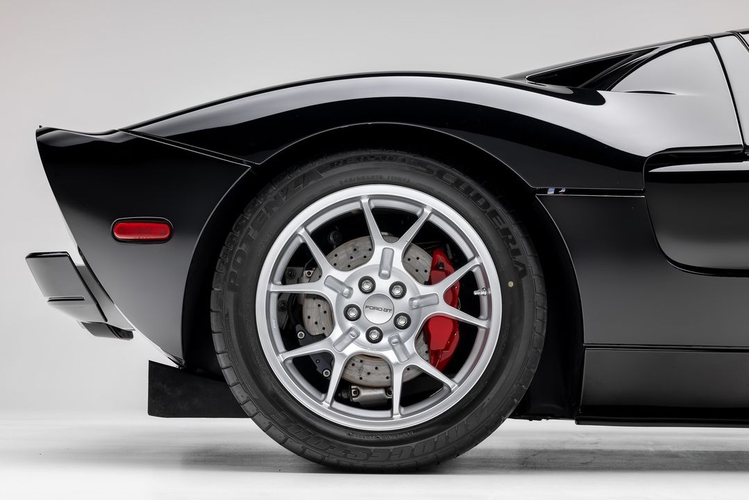 2005 Ford GT