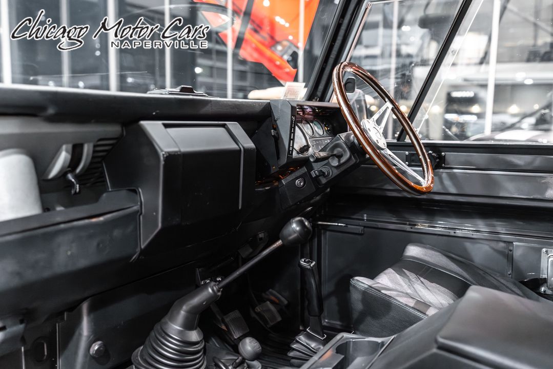 1990 Land Rover Defender 110