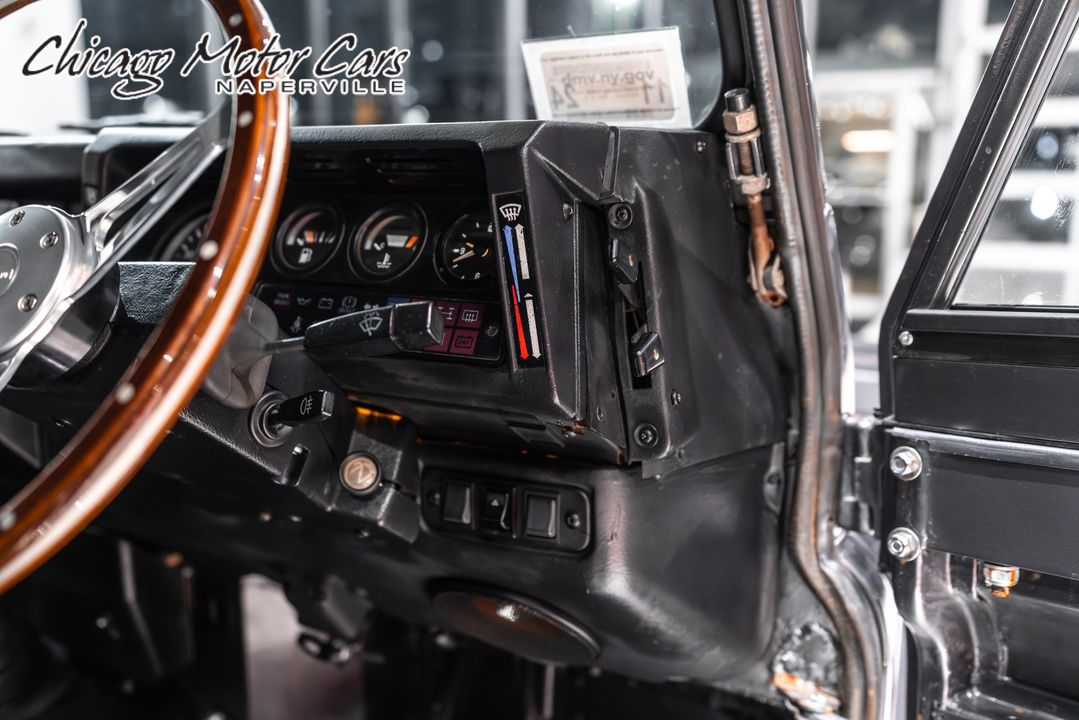 1990 Land Rover Defender 110