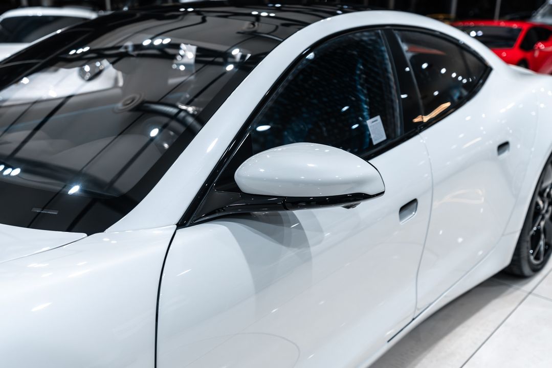 2025 Karma Revero