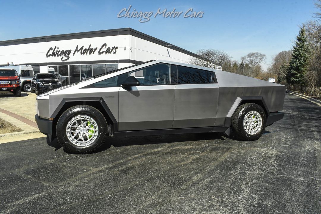2024 Tesla Cybertruck