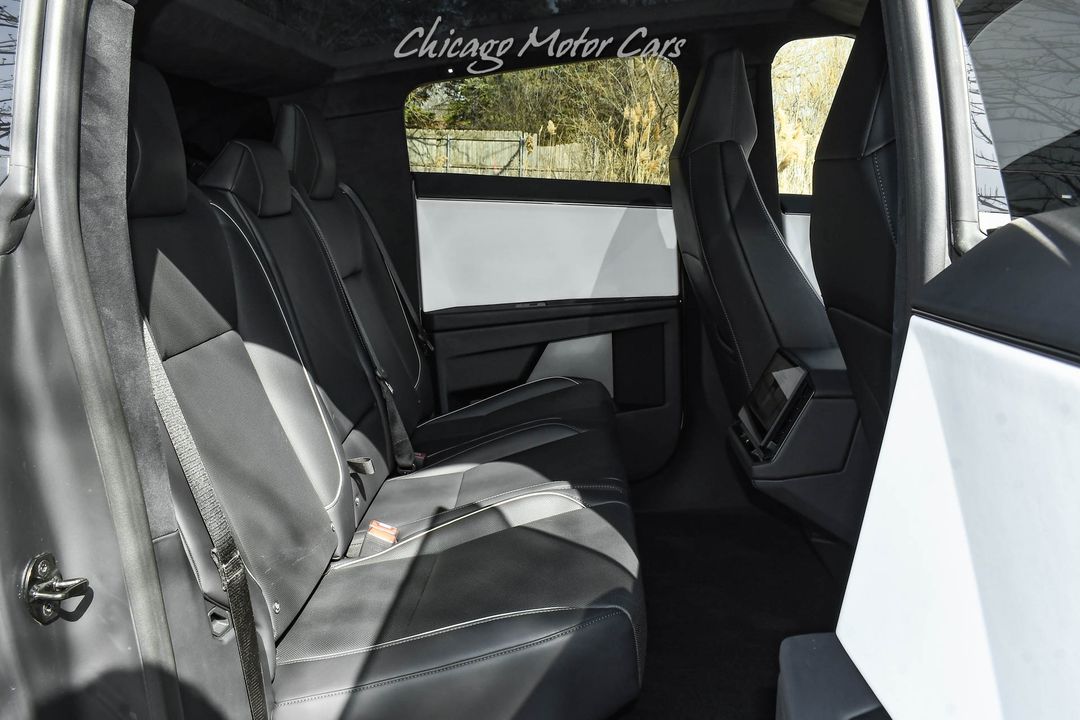2024 Tesla Cybertruck