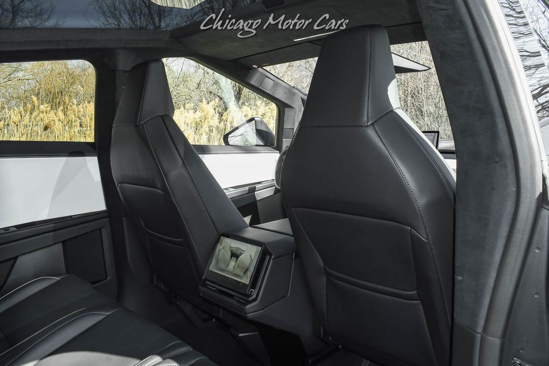 2024 Tesla Cybertruck