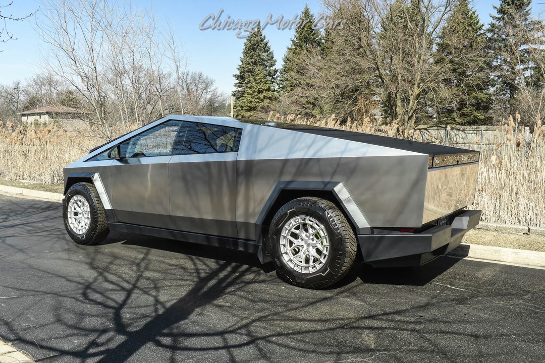 2024 Tesla Cybertruck